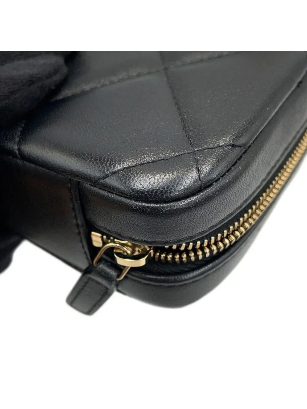 Chanel Chain Shoulder Bag 19 CC Logo Lambskin Black